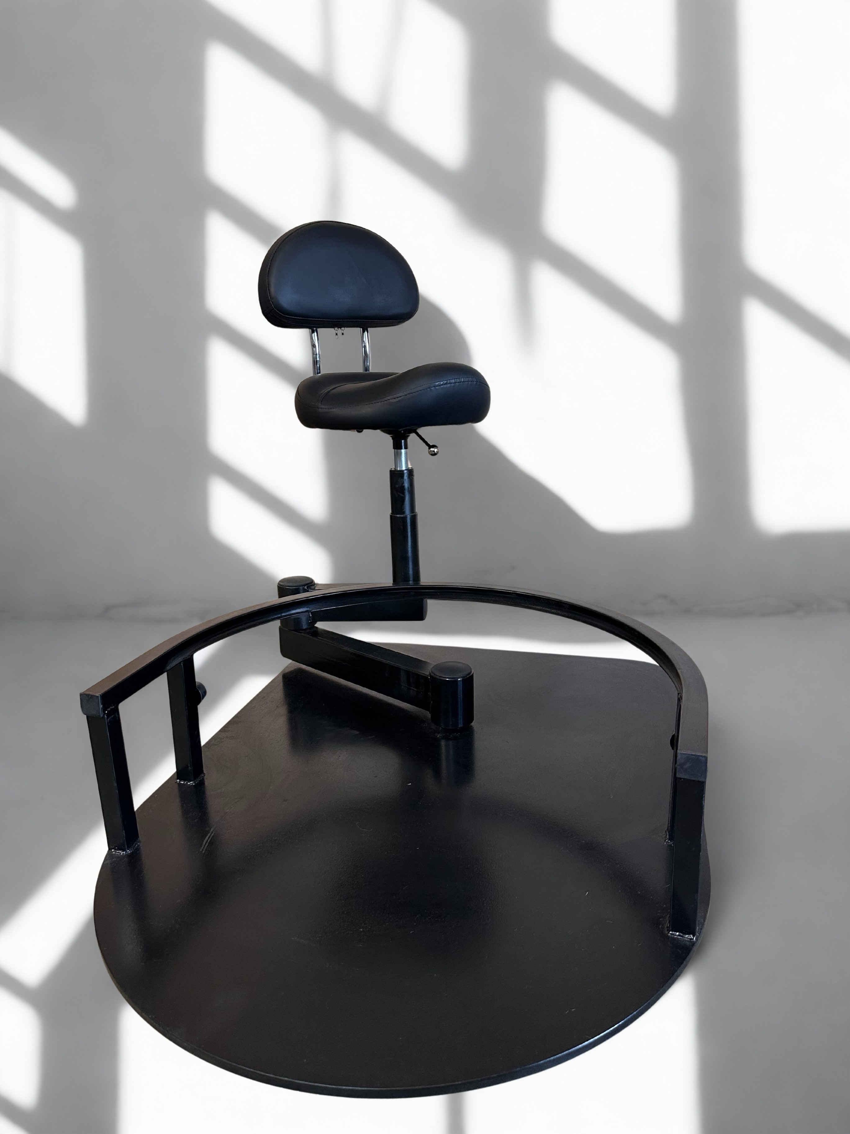 Sit & Cut Professional Rotating Barber Platform