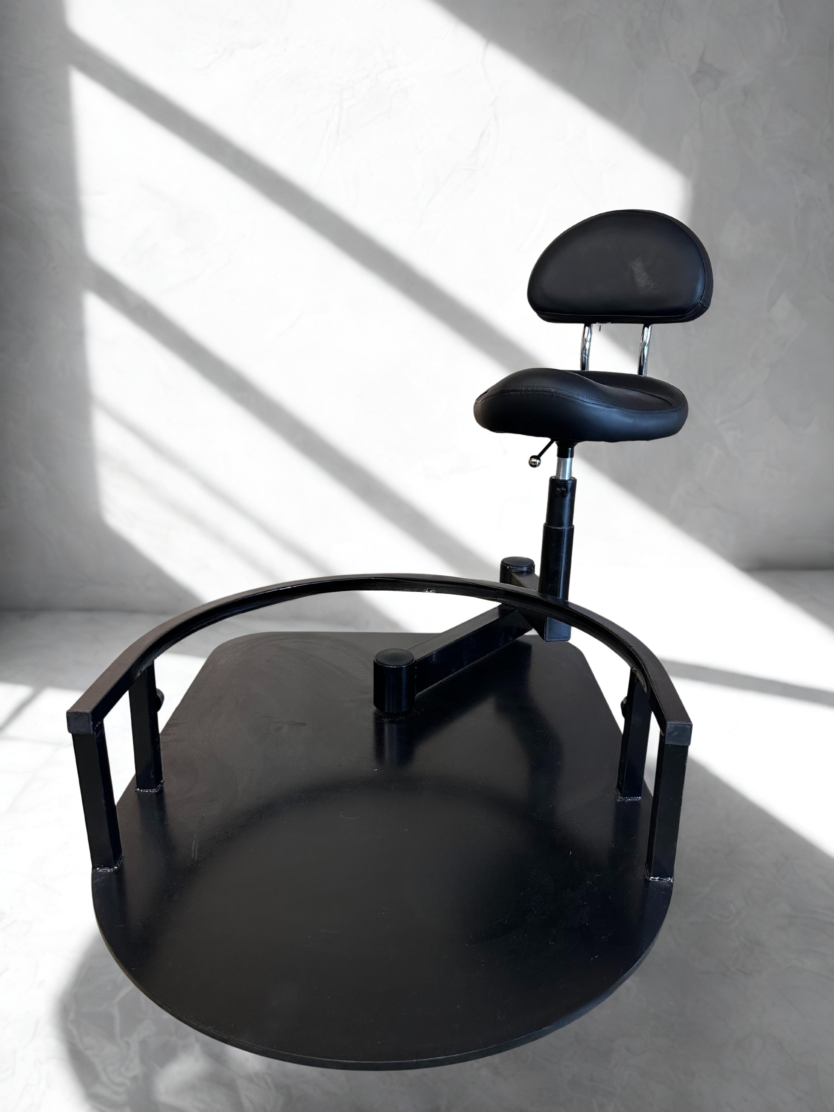 Sit & Cut Professional Rotating Barber Platform